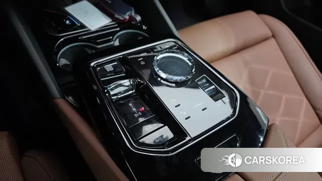 BMW 5 Series (G60) id 3629309 из Кореи 19