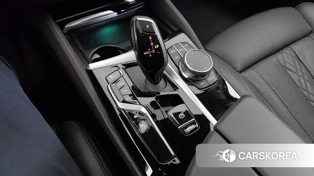 BMW 5 Series (G30) id 3356011 из Кореи 19