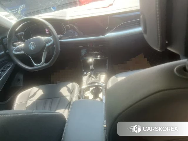 Volkswagen Passat id 4259943 из Китая 22
