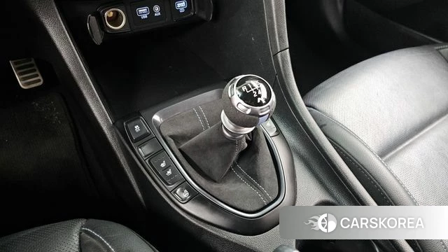 Hyundai Veloster (JS) id 4411160 из Кореи 31
