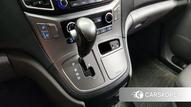 Hyundai The New Grand Starex id 3122687 из Кореи 19