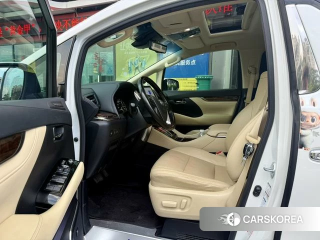 Toyota Elfa id 4313384 из Китая 17