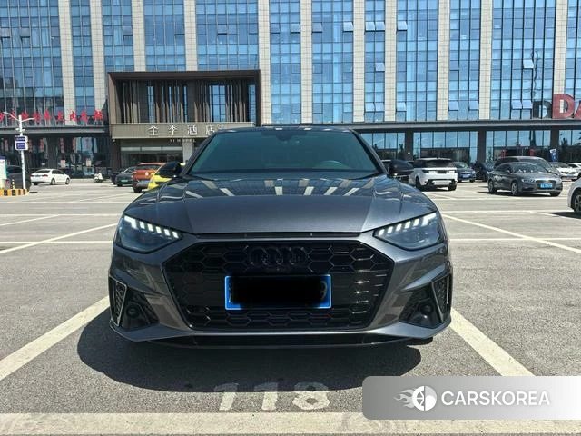 Audi A4L id 4210575 из Китая 17