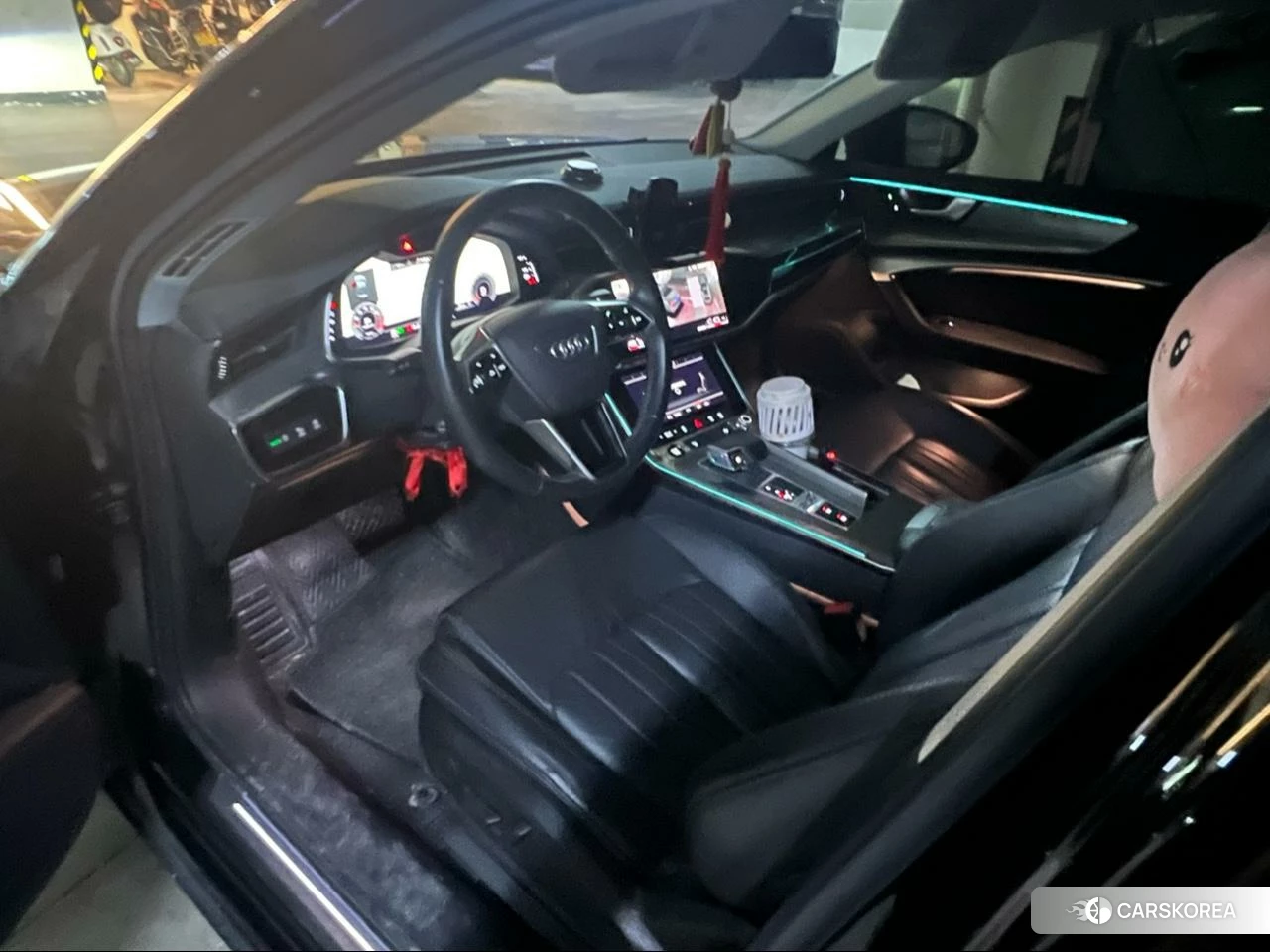 Audi A6L id 4455472 из Китая 9