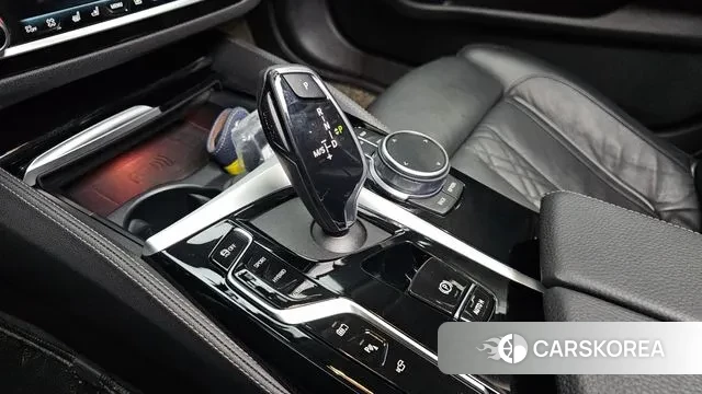 BMW 5 Series (G30) id 3686474 из Кореи 19