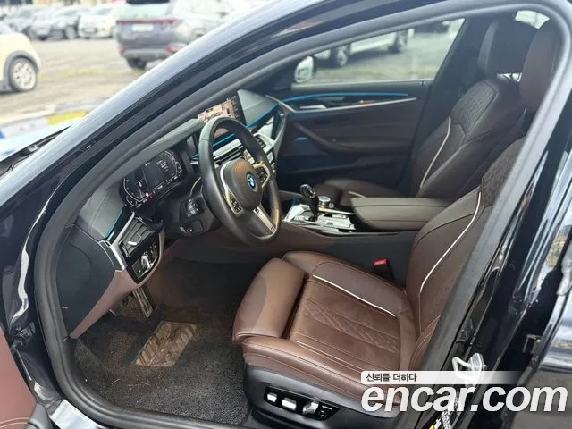 BMW 5 Series (G30) id 2935536 из Кореи 19