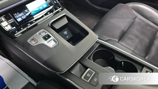 Hyundai The New Grandeur IG Hybrid id 4350684 из Кореи 19