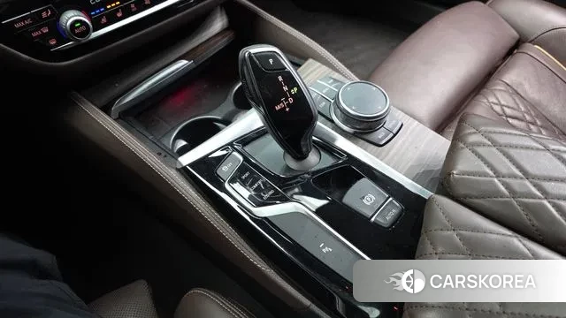 BMW 5 Series (G30) id 3737222 из Кореи 19