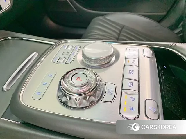 Genesis G90 (RS4) id 3675165 из Кореи 19