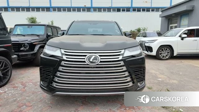 Lexus LX id 4239604 из Китая 9