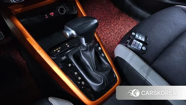 Kia Stonic id 3568717 из Кореи 19