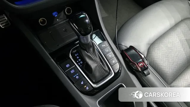 Hyundai The New Ionic Hybrid id 3238935 из Кореи 19