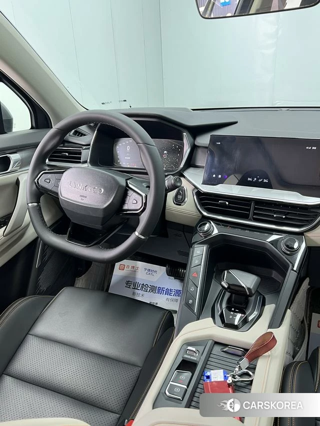 Lynk 06 EM-P id 4216812 из Китая 9