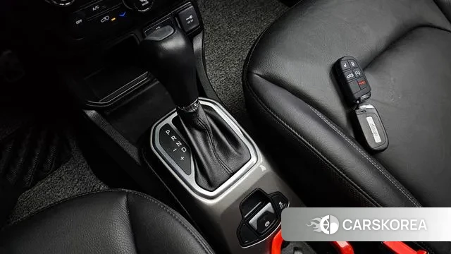 Jeep Renegade id 3291995 из Кореи 19