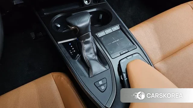 Lexus UX250h id 3520041 из Кореи 19