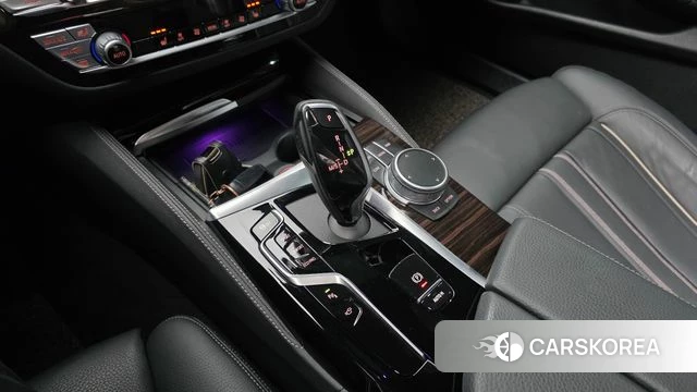 BMW 5 Series (G30) id 4224505 из Кореи 29