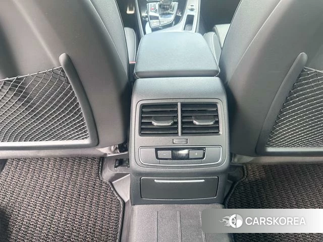 Audi A4L id 4215118 из Китая 17