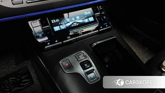 Hyundai The New Grandeur IG id 4609160 из Кореи 32