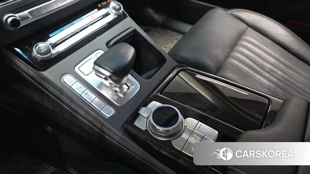 Genesis G90 id 4895205 из Кореи 32