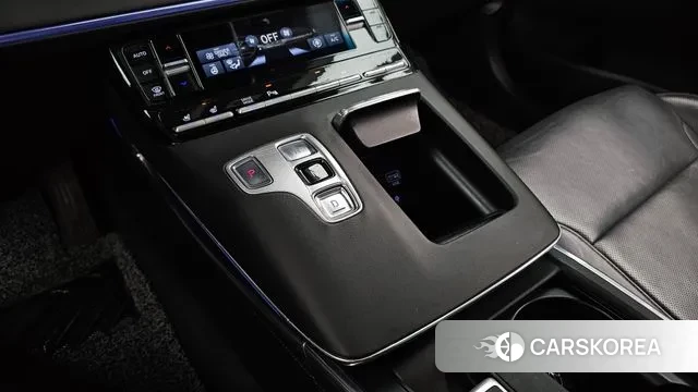 Hyundai The New Grandeur IG Hybrid id 3395999 из Кореи 19