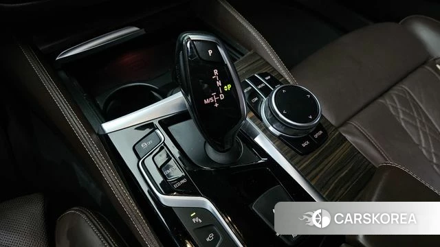 BMW 5 Series (G30) id 3834994 из Кореи 19