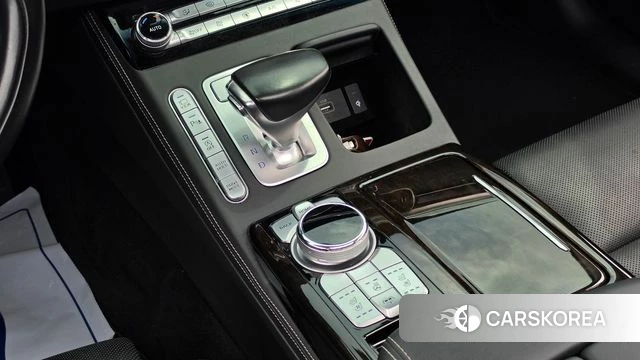 Genesis G90 id 4594844 из Кореи 19