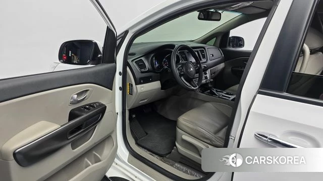 Kia The New Carnival id 4923872 из Кореи 30