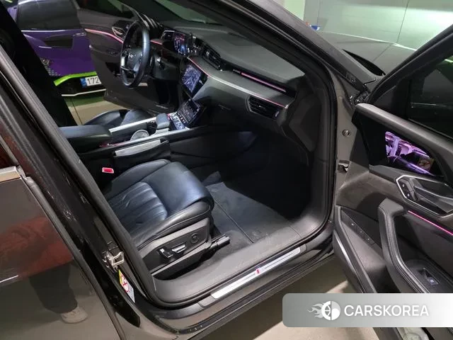 Audi e-Tron id 3752845 из Кореи 15