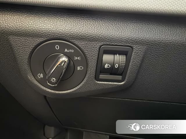 Volkswagen Bora id 4342096 из Китая 16