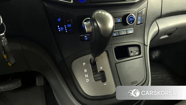 Hyundai The New Grand Starex id 2886536 из Кореи 19