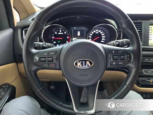 Kia All New Carnival id 4448360 из Кореи 19