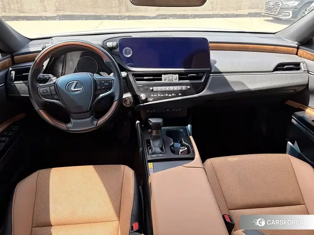 Lexus ES id 4669420 из Китая 19