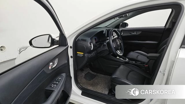 Kia Come New K3 id 3866251 из Кореи 19