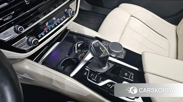 BMW 5 Series (G30) id 3323972 из Кореи 19