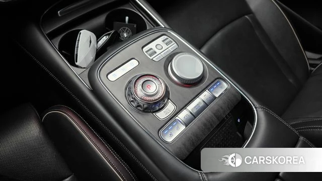 Genesis G90 (RS4) id 3897338 из Кореи 19