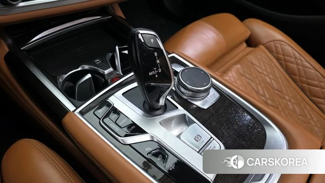 BMW 7 Series (G11) id 3897684 из Кореи 19