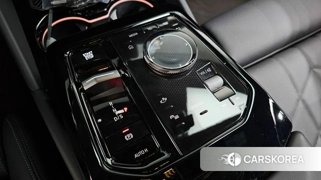 BMW 5 Series (G60) id 4279867 из Кореи 19