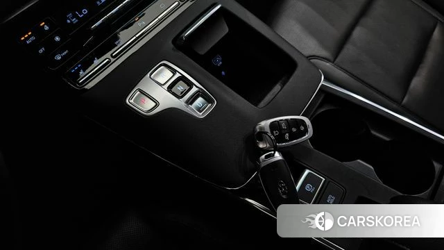 Hyundai The New Grandeur IG id 4632131 из Кореи 38
