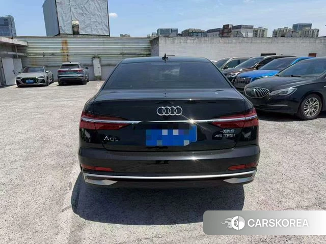 Audi A6L id 4306962 из Китая 9