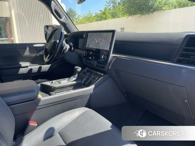 Lexus GX id 4291549 из Китая 16