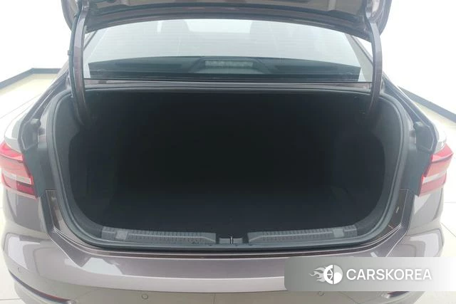 Volkswagen Lavida id 4253998 из Китая 16