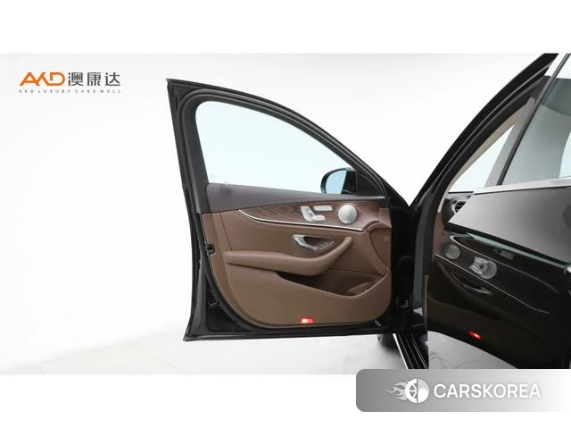 Mercedes-Benz E-class id 4256321 из Китая 9