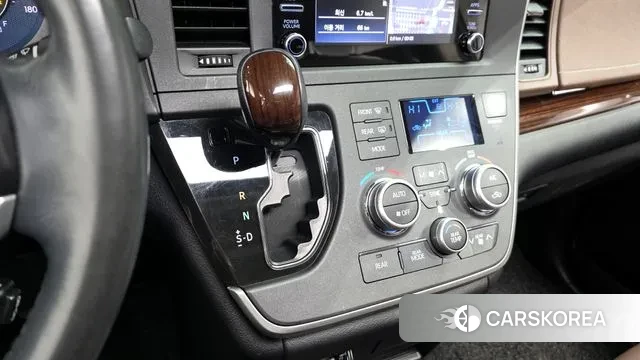 Toyota Sienna id 3708901 из Кореи 19