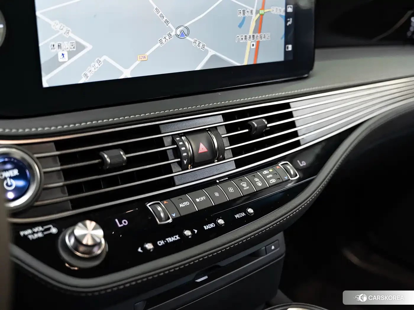 Lexus LS id 4622730 из Китая 21