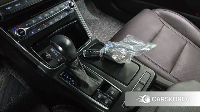 Hyundai Grandeur IG id 3055501 из Кореи 19