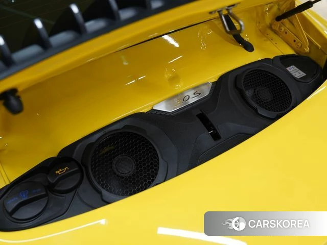 Porsche 911(992) id 4179681 из Кореи 19