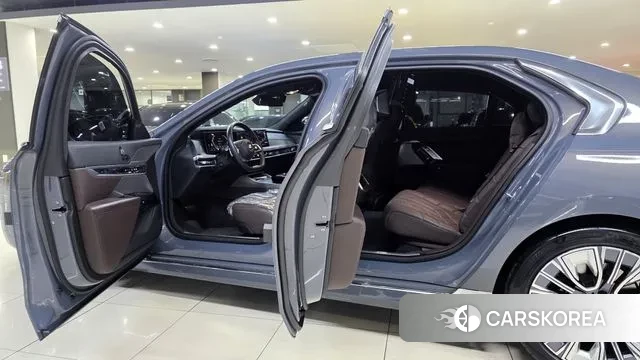 BMW 7 Series (G70) id 3751588 из Кореи 19