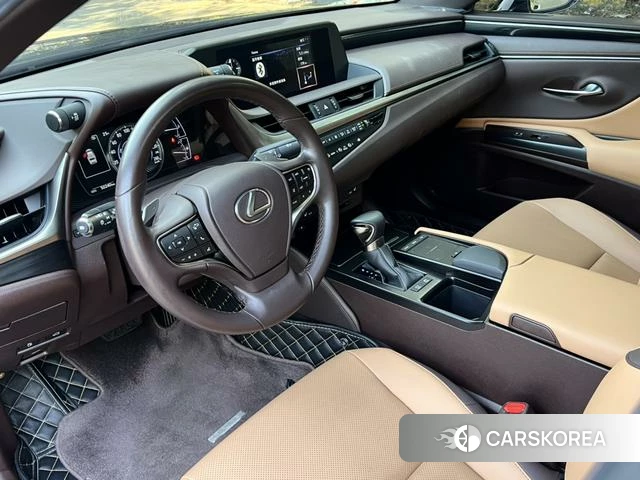 Lexus ES id 4277951 из Китая 10