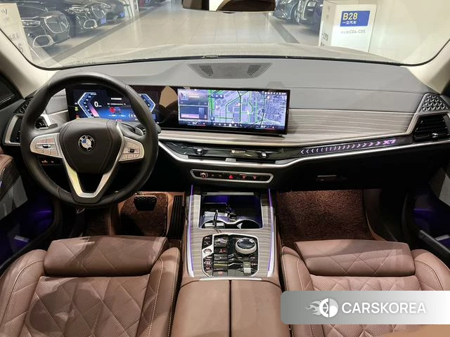 BMW X7 id 4265542 из Китая 17
