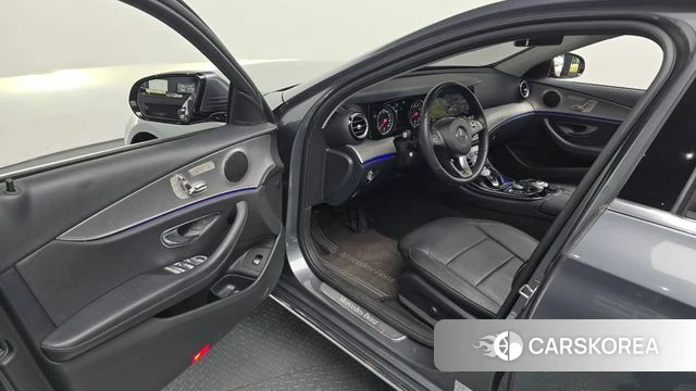Mercedes-Benz E-Class W213 id 4520922 из Кореи 31